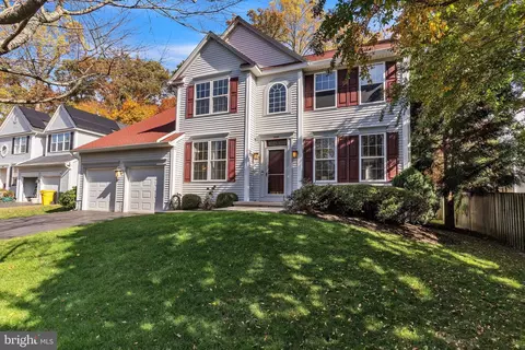 2005 Willow Glen Ct, Crofton, MD 21114