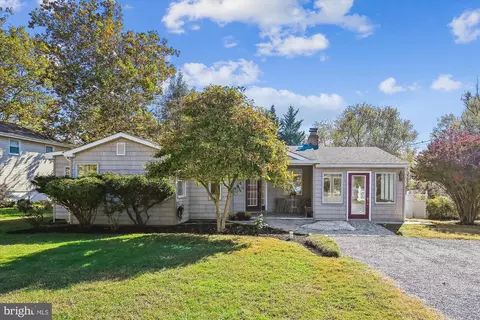 111 Boyd Dr, Annapolis, MD 21403