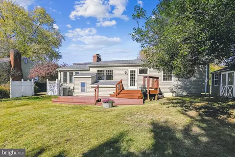 Exterior - 111 Boyd Dr, Annapolis, MD 21403 photo 3 of 18