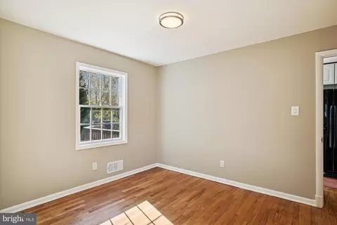 Bedroom - 111 Boyd Dr, Annapolis, MD 21403 photo 2 of 3