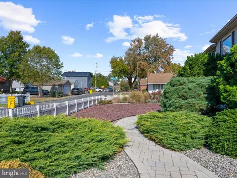 113 Granada Rd, Pasadena, MD 21122 photo 31