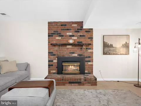 113 Granada Rd, Pasadena, MD 21122 photo 23