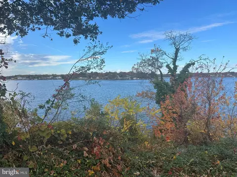 113 Granada Rd, Pasadena, MD 21122 photo 35