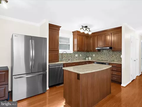 113 Granada Rd, Pasadena, MD 21122 photo 2