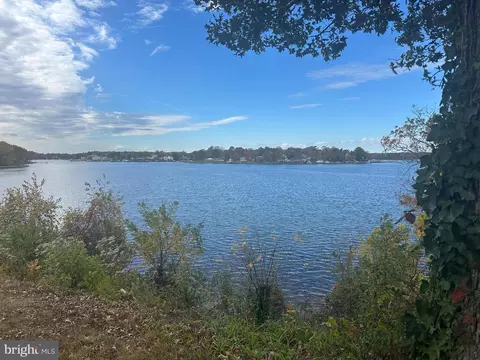 113 Granada Rd, Pasadena, MD 21122 photo 33