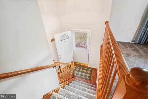 Entry Way - 308 Granada Rd, Pasadena, MD 21122 photo 2 of 6