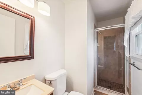 Entry Way - 308 Granada Rd, Pasadena, MD 21122 photo 4 of 6