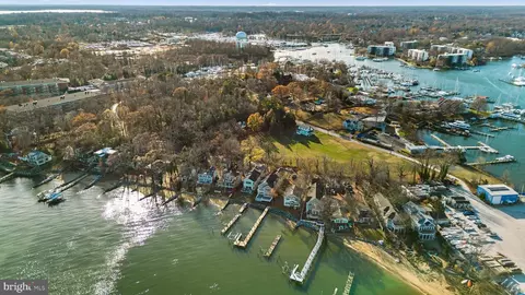 View/Area - 7019 Bay Front Dr, Annapolis, MD 21403 photo 10 of 13