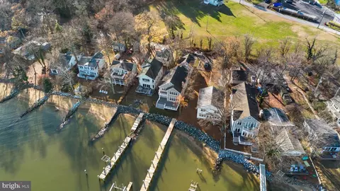 View/Area - 7019 Bay Front Dr, Annapolis, MD 21403 photo 8 of 13