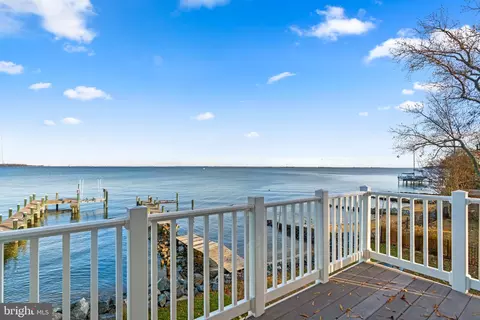 View/Area - 7019 Bay Front Dr, Annapolis, MD 21403 photo 4 of 13