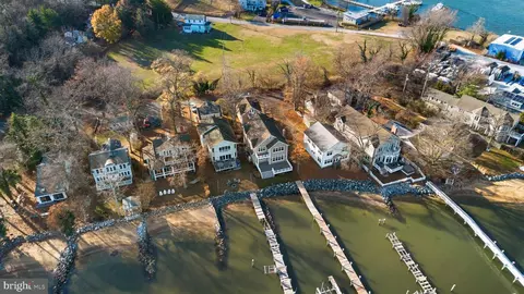 View/Area - 7019 Bay Front Dr, Annapolis, MD 21403 photo 9 of 13