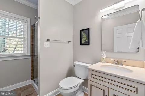 Bath - 7019 Bay Front Dr, Annapolis, MD 21403 photo 6 of 6