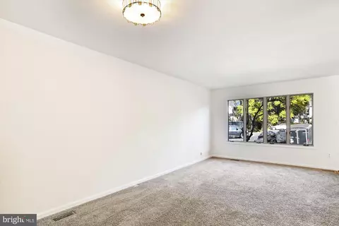 1113 Holmespun Dr, Pasadena, MD 21122 photo 11