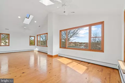 712 Powhatan Beach Rd E, Pasadena, MD 21122 photo 13