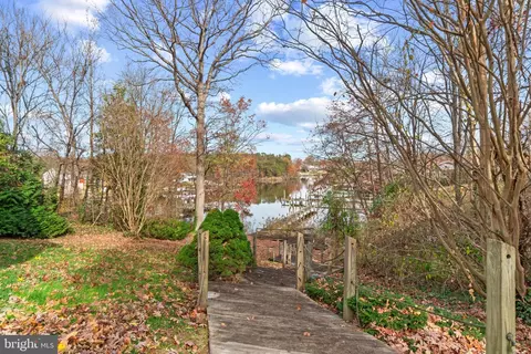 712 Powhatan Beach Rd E, Pasadena, MD 21122 photo 10