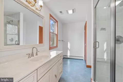 712 Powhatan Beach Rd E, Pasadena, MD 21122 photo 16