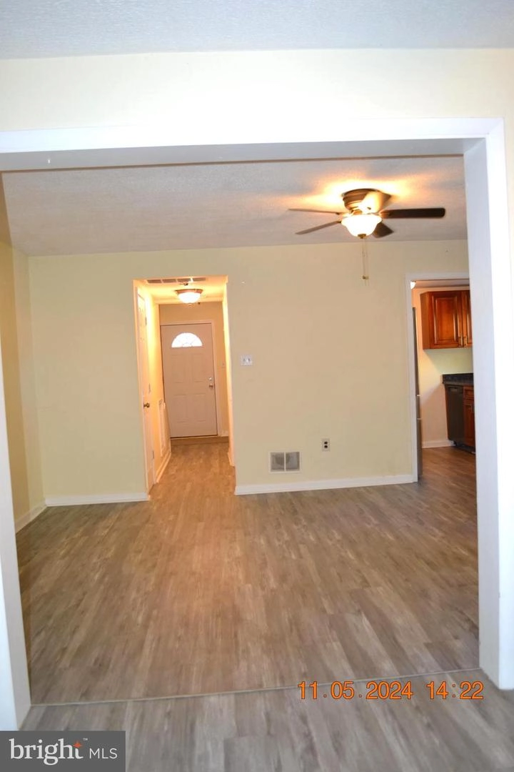 165 Seagull Dr, Pasadena, MD 21122 photo 11