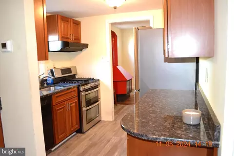 165 Seagull Dr, Pasadena, MD 21122 photo 3