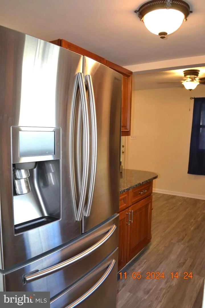 165 Seagull Dr, Pasadena, MD 21122 photo 5