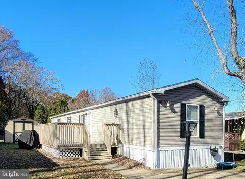 264 Konrad Morgan Way # B, Lothian, MD 20711
