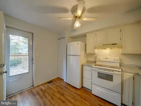 Kitchen - 8077 Croydon Way, Pasadena, MD 21122 photo 4 of 5
