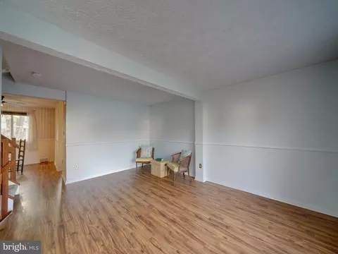 Living - 8077 Croydon Way, Pasadena, MD 21122 photo 2 of 4
