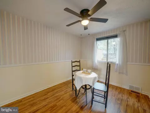 Dining - 8077 Croydon Way, Pasadena, MD 21122 photo 2 of 4