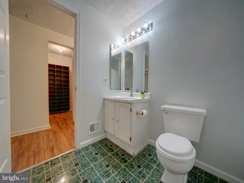 Bath - 8077 Croydon Way, Pasadena, MD 21122 photo 2 of 3