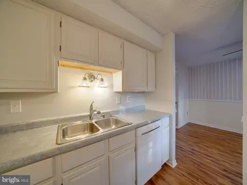 Kitchen - 8077 Croydon Way, Pasadena, MD 21122 photo 2 of 5