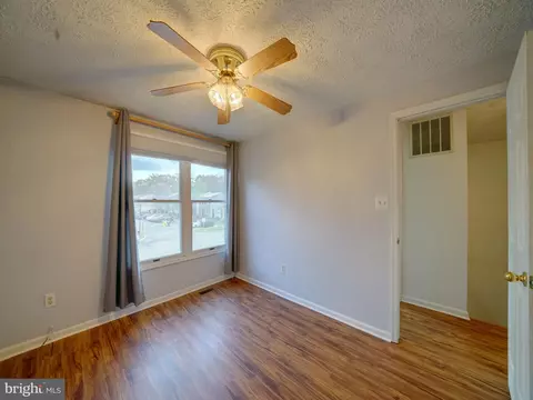 Bedroom - 8077 Croydon Way, Pasadena, MD 21122 photo 6 of 13