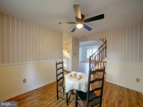 Dining - 8077 Croydon Way, Pasadena, MD 21122 photo 4 of 4