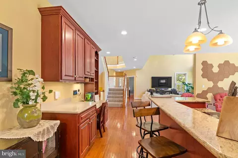 Entry Way - 709 Sonne Dr, Annapolis, MD 21401 photo 7 of 16