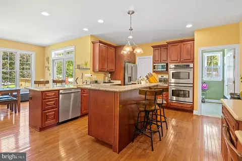 Kitchen - 709 Sonne Dr, Annapolis, MD 21401 photo 2 of 5