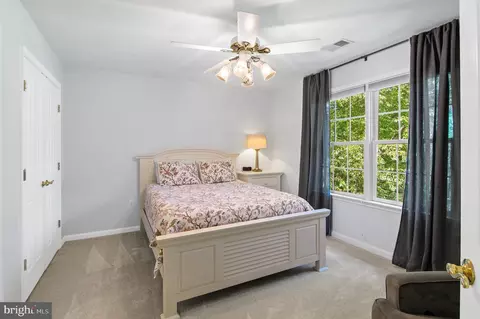 Bedroom - 709 Sonne Dr, Annapolis, MD 21401 photo 8 of 11