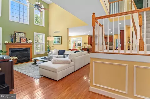 Entry Way - 709 Sonne Dr, Annapolis, MD 21401 photo 5 of 16