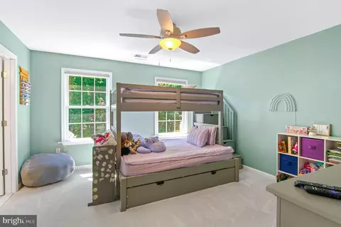 Bedroom - 709 Sonne Dr, Annapolis, MD 21401 photo 5 of 11