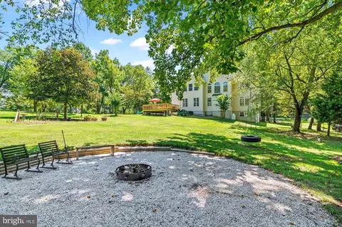 Exterior - 709 Sonne Dr, Annapolis, MD 21401 photo 7 of 7