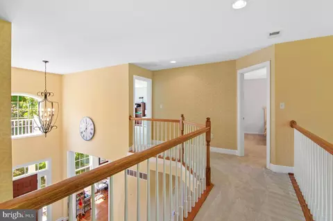 Entry Way - 709 Sonne Dr, Annapolis, MD 21401 photo 13 of 16