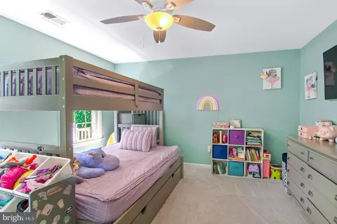 Bedroom - 709 Sonne Dr, Annapolis, MD 21401 photo 6 of 11