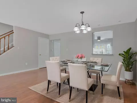 1721 E Bancroft Ln, Crofton, MD 21114 photo 4