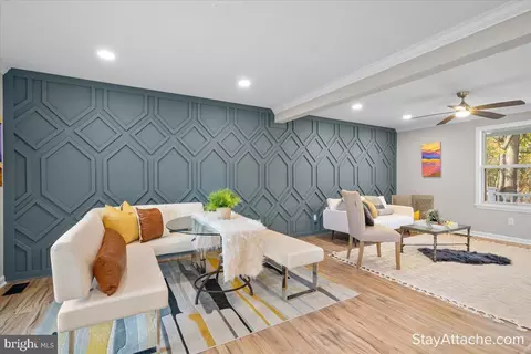 Living - 1241 Avalon Blvd, Shady Side, MD 20764 photo 1 of 2