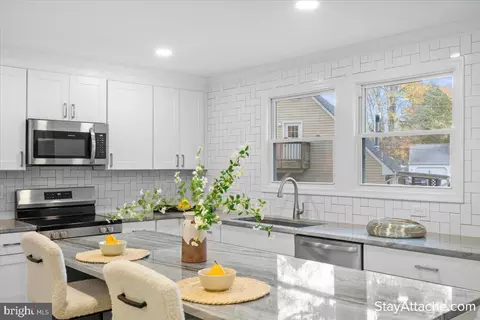 Kitchen - 1241 Avalon Blvd, Shady Side, MD 20764 photo 6 of 6