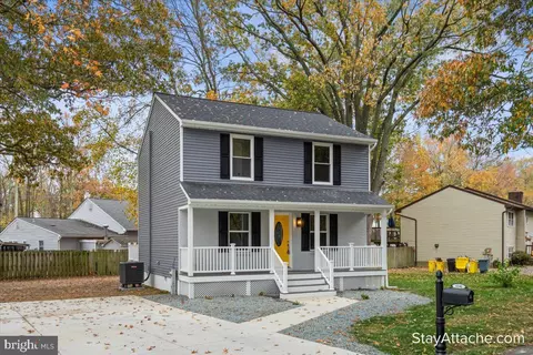 Exterior - 1241 Avalon Blvd, Shady Side, MD 20764 photo 2 of 4