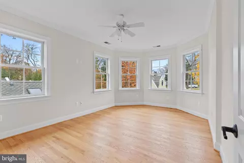 Bedroom - 530 Edgewater Rd, Pasadena, MD 21122 photo 4 of 4