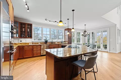 Kitchen - 530 Edgewater Rd, Pasadena, MD 21122 photo 1 of 2