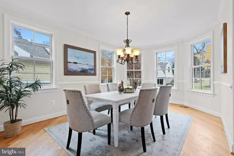 Dining - 530 Edgewater Rd, Pasadena, MD 21122 photo 1 of 2