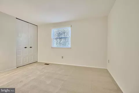 Bedroom - 7712 Tobruk Ct, Hanover, MD 21076 photo 4 of 6