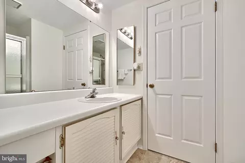Bath - 7712 Tobruk Ct, Hanover, MD 21076 photo 4 of 4