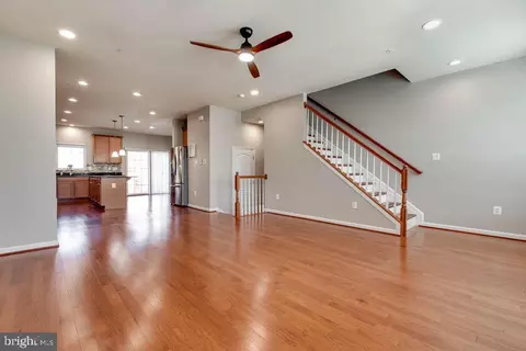 7112 River Birch Dr, Hanover, MD 21076 photo 11