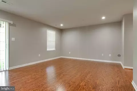 7112 River Birch Dr, Hanover, MD 21076 photo 9